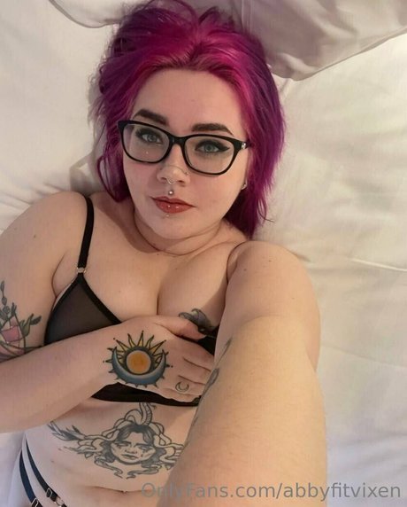 abbyfitvixen model naked pic