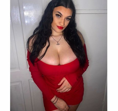 Chloe Ann Whitham star naked pics