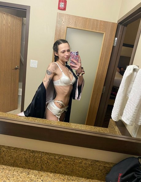 blossoming vixen hot model archive