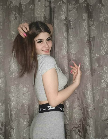 alice0999of adult model image