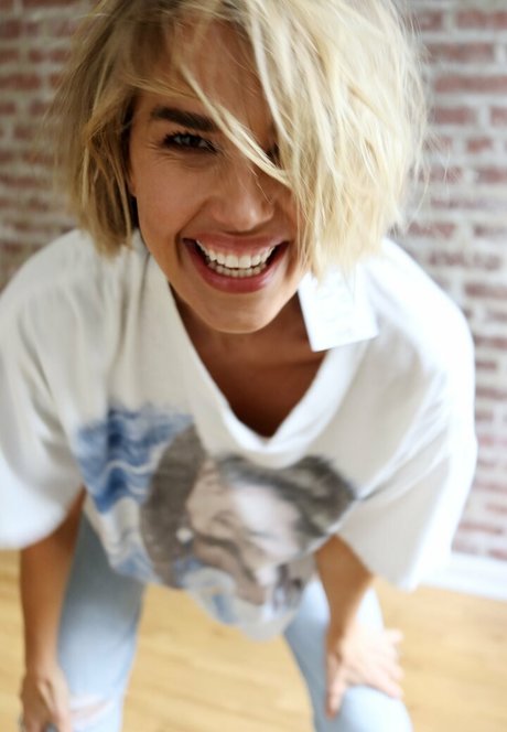 Arielle Kebbel nude model picture