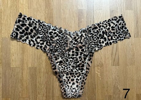 gentlejosy sex model photos