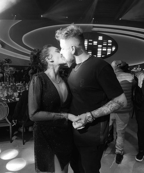 Chen Levi pornstar adult images