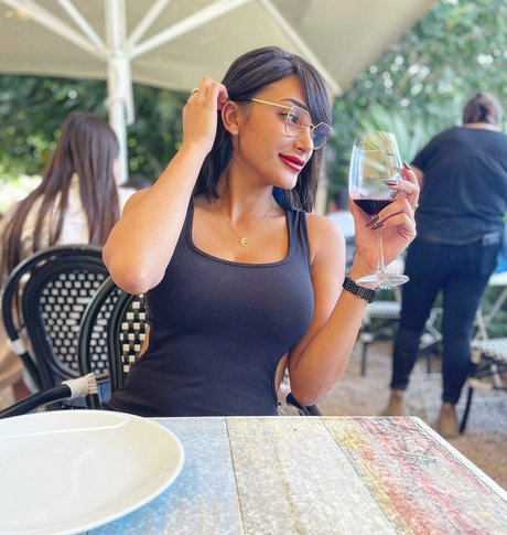 Chen Levi hd pornstar images