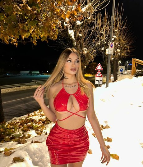 aliih hx pornographic star gallery