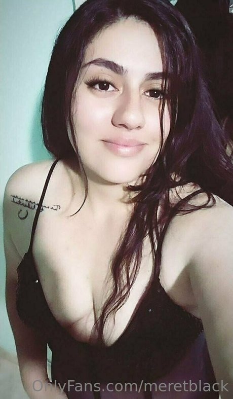 meretblack nudes star photo