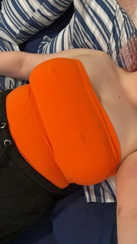 emilyylime naked pornstar pic