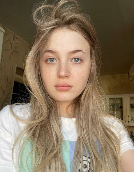 alt girl onlyfans art naked pics