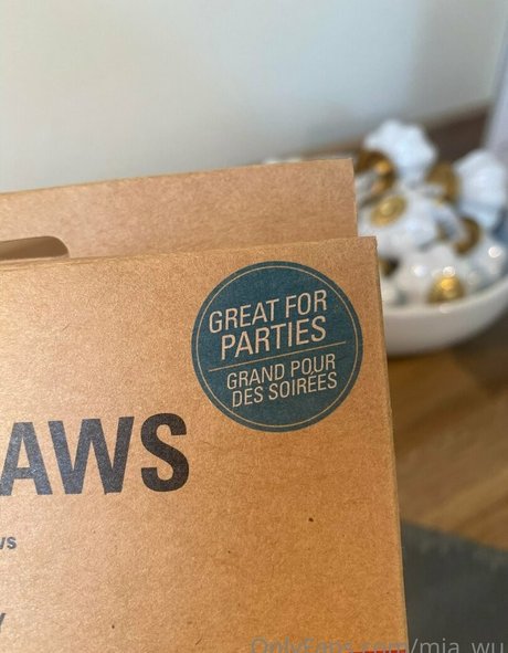 mia wu sexy pornstar image