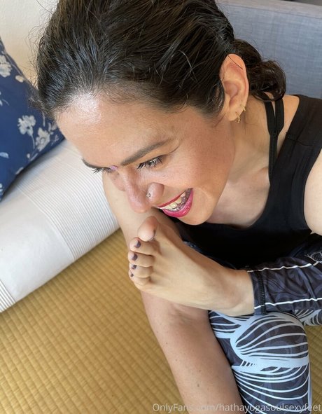 hathayogasoulsexyfeet sexy model photo