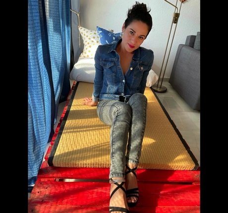 hathayogasoulsexyfeet high quality model images