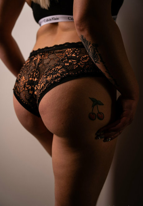 recklessjess free nude model gallery