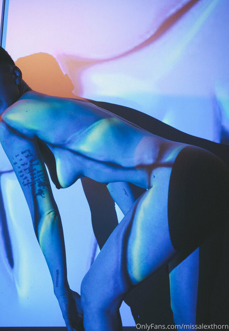 missalexthorn model art picture