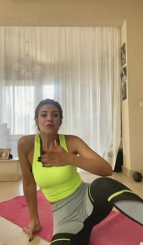 Heidy Karam star exclusive images