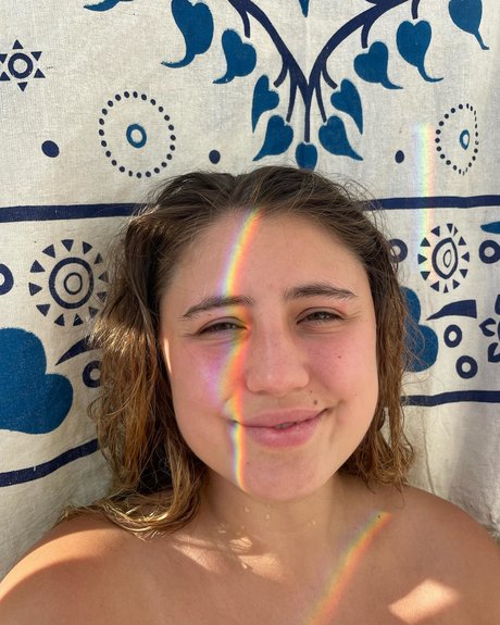 Lia Marie Johnson model nice pictures