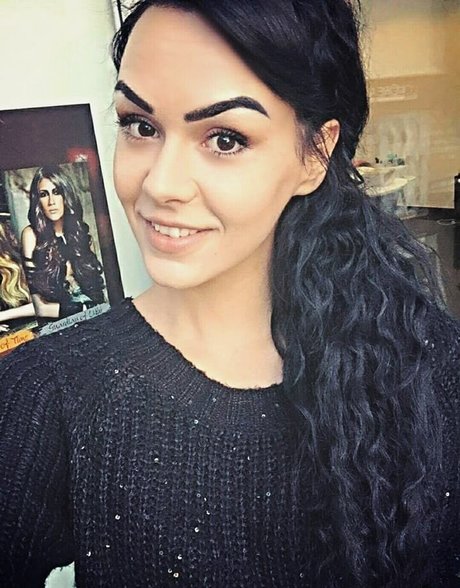 Nadinechase pretty actress gallery