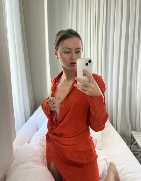 HonkSophie nice model img