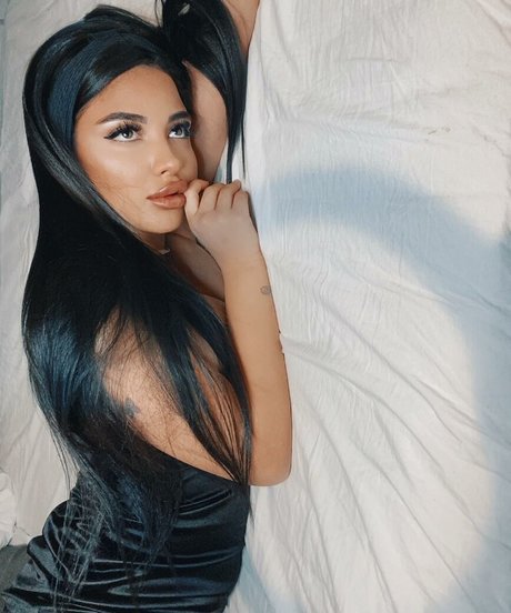 alt girl onlyfans art nude photo