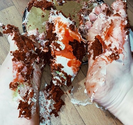 sexyfeetgallery adult model img