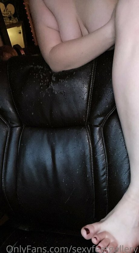 sexyfeetgallery model free photos