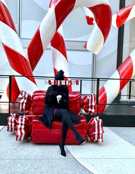 serenasahirnyc star nudes photos