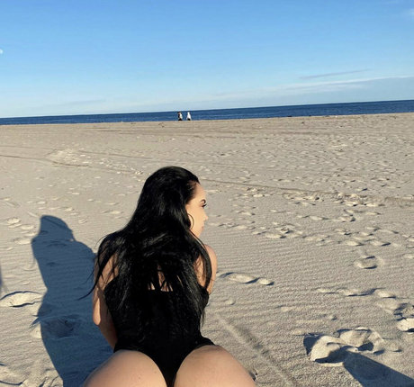 shemale cumshot onlyfans pornographic galleries