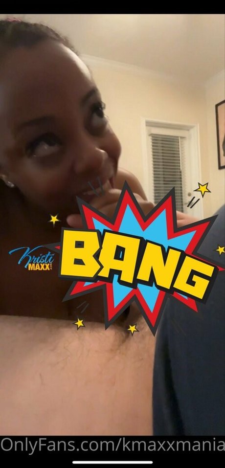 kmaxxmania nude model photo