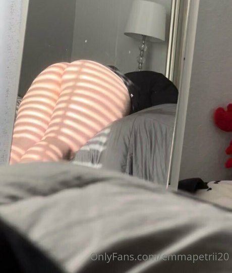 thick latina milf onlyfans art naked images