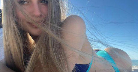 yourgirlzoey hot pornstar gallery