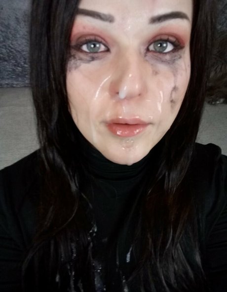 trashbuns nude actress pics