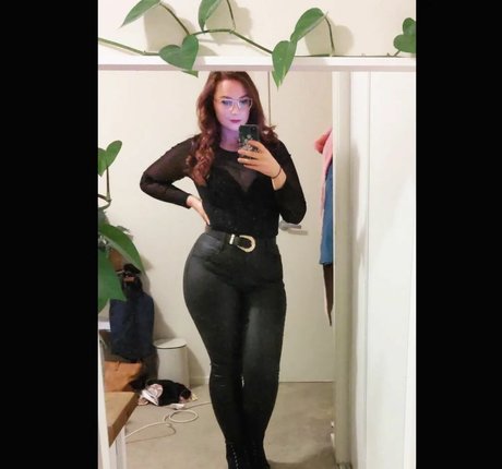 themindydiaries pornstar sexy image