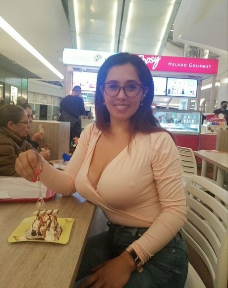 Vivi Becerra nude actress galleries