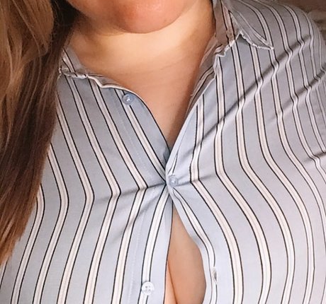 September Anderson model art gallery