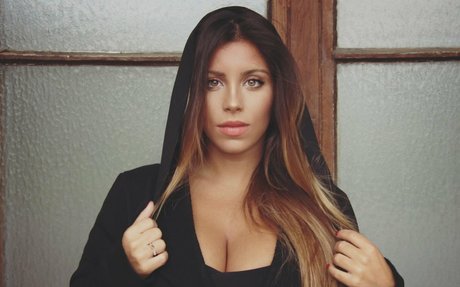 shemale masturbation onlyfans beautiful xxx galleries