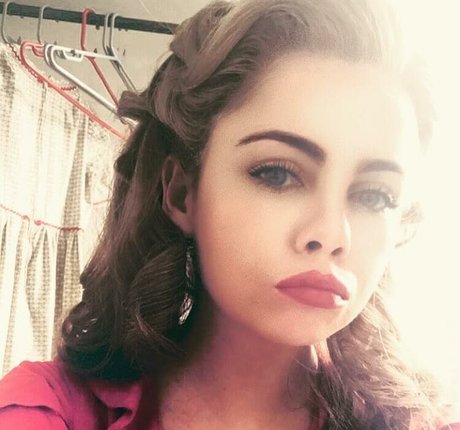 Saoirse Monica Jackson nude pornstar picture