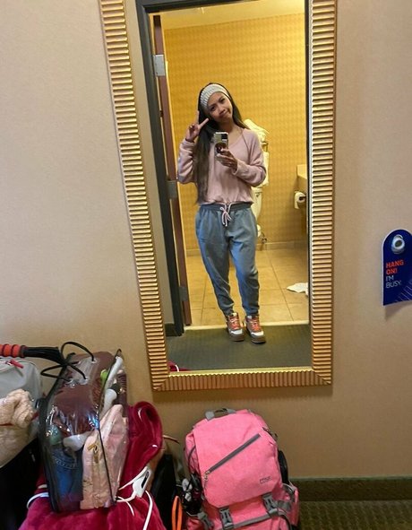 JuicyPinaypple Profile