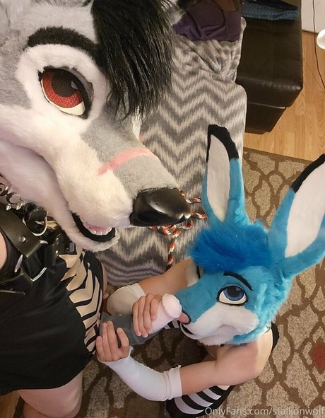 stallionwolf nude model picture