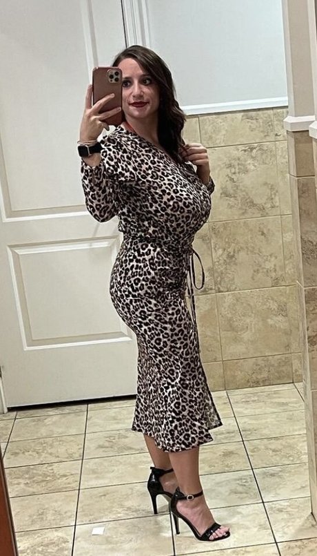 Sarah H erotic actress archive