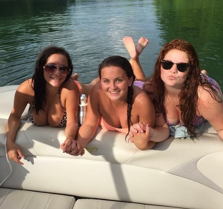 Sarah H beautiful model images