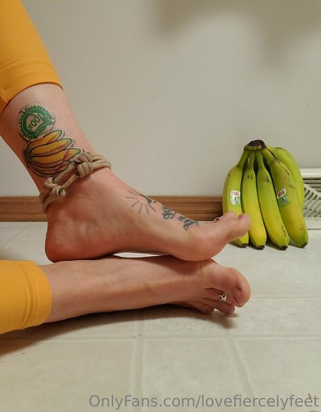 lovefiercelyfeet star xxx pic