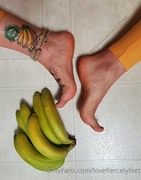 lovefiercelyfeet nice pornstar photos