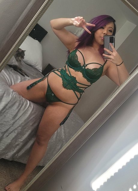 spellbound free model exclusive gallery