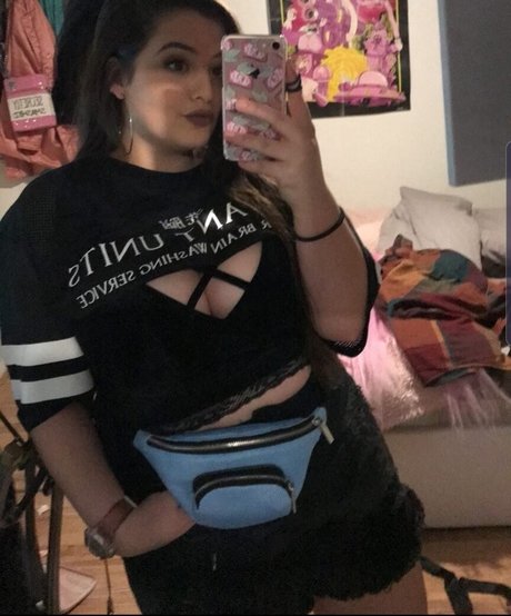 Isabellaell nude star photos