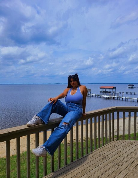 Amanda F top star gallery