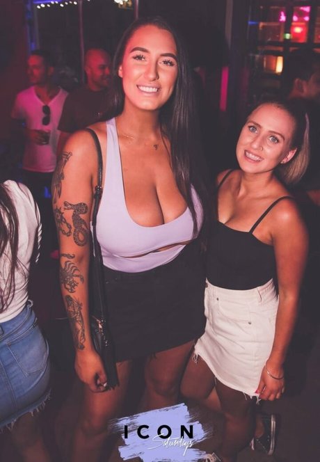 big ass big tits onlyfans top pic