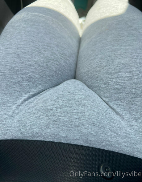 lilysvibe star erotic image