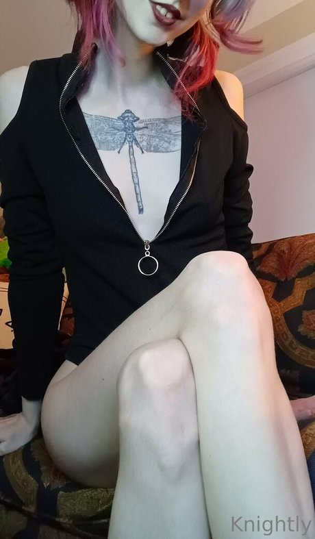 edgykittykat erotic model picture