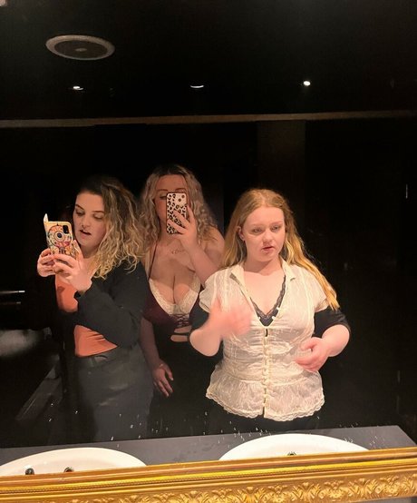 sucking tits onlyfans hot sex galleries