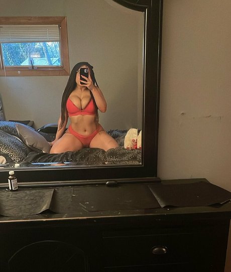 That Is Just Mo hot star gallery