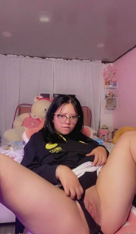 maruchan__02 model top photos